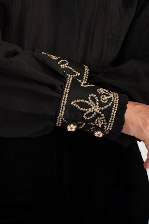 Rosewaterhouse puff sleeve essential blouse black 006 800x